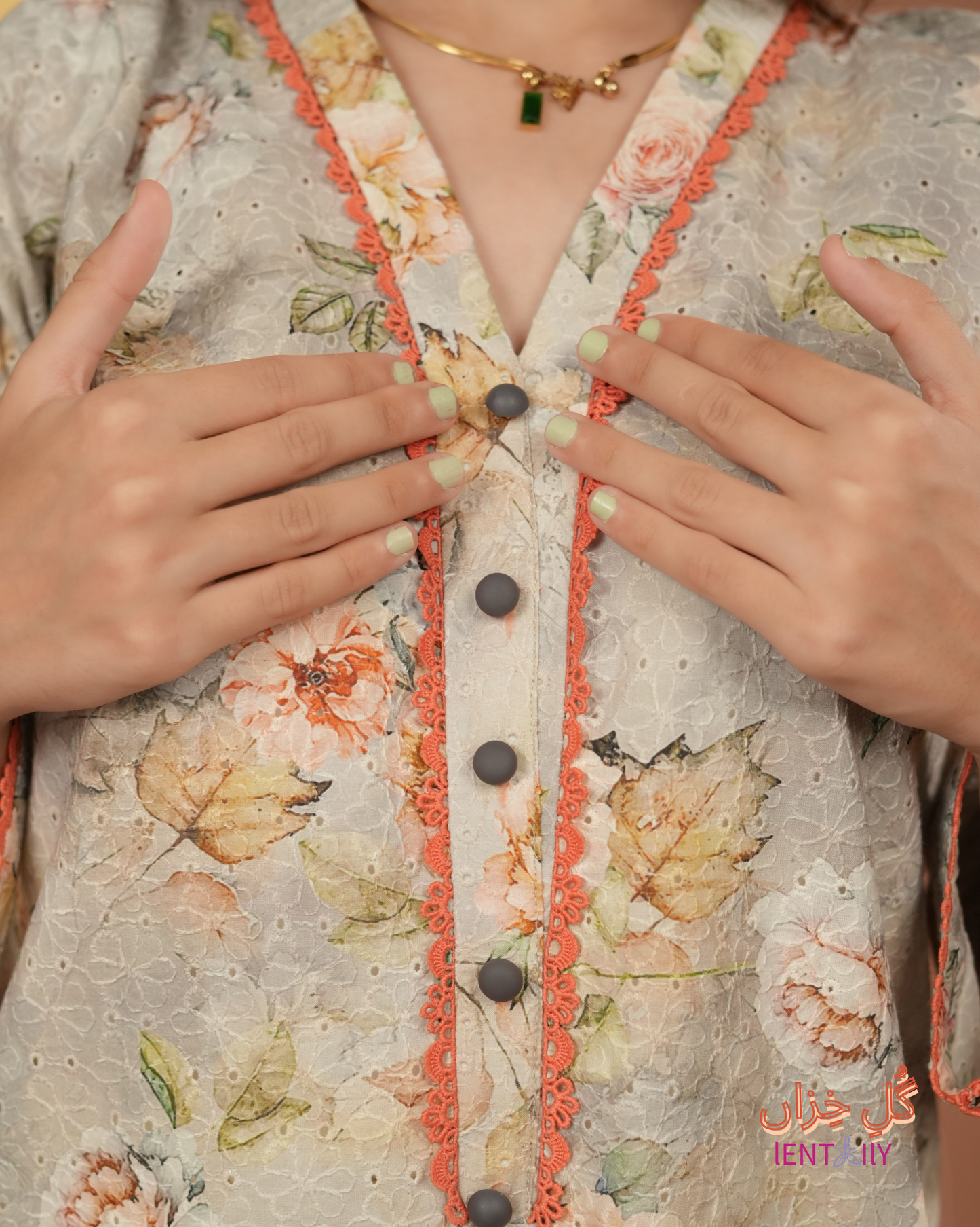 Gul-e-Khazan – Warm-Toned Autumn-Inspired Chikankari Shirt