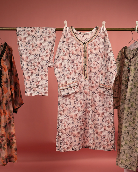 Patchouli 02 – Rose-Taupe Botanical Lawn Set