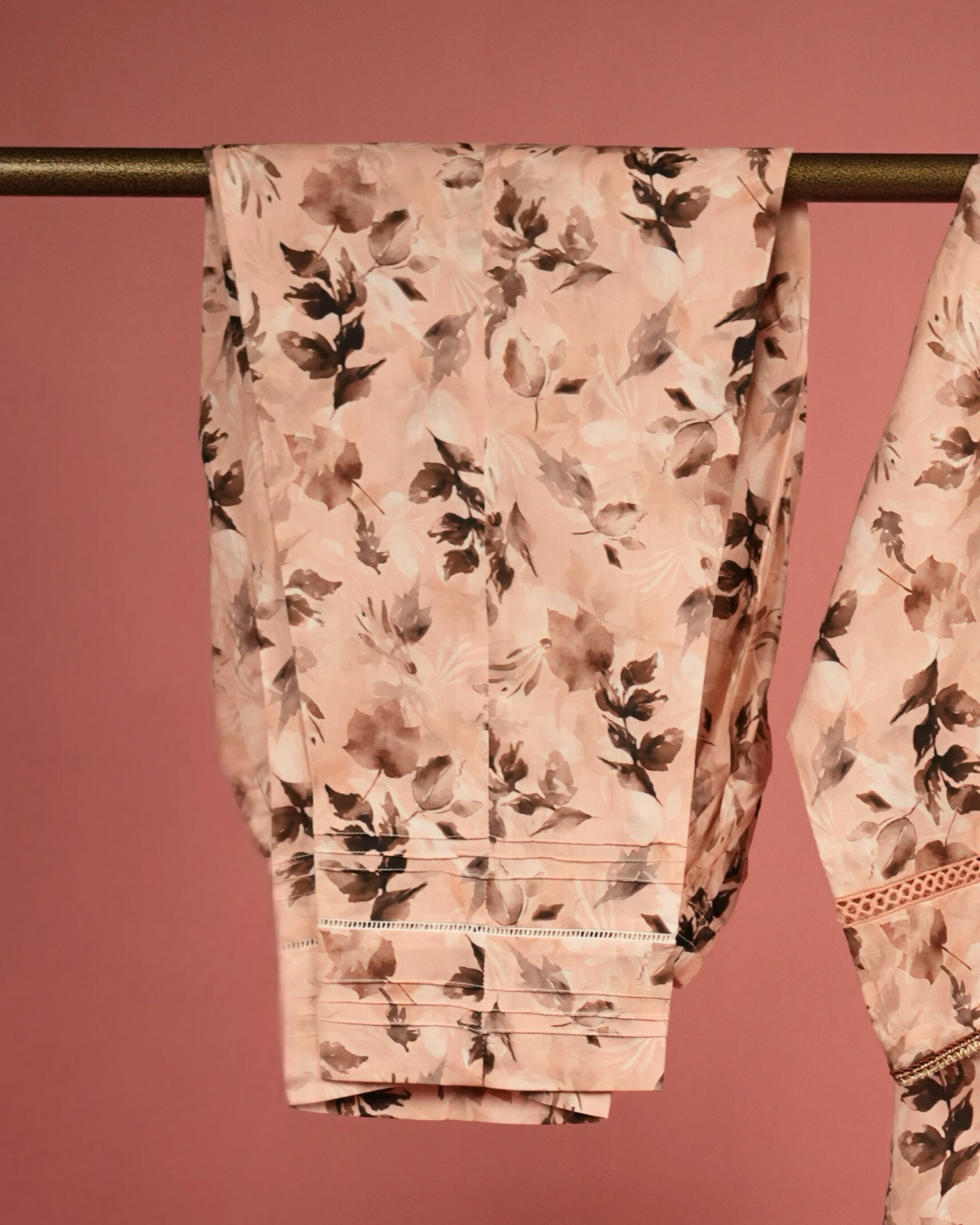 Bougainvillea 02 – Peach Neutral Floral Lawn Set
