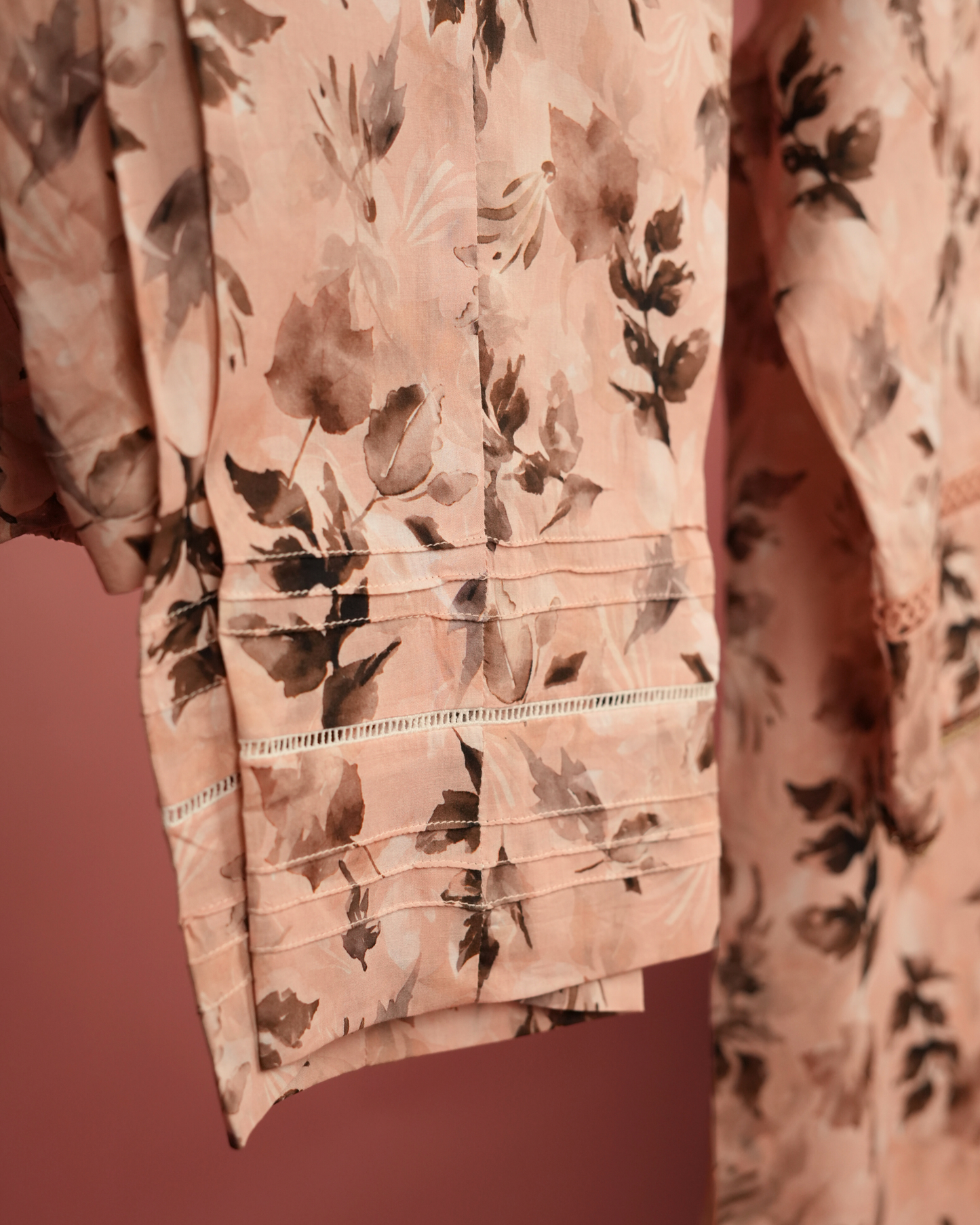 Bougainvillea 02 – Peach Neutral Floral Lawn Set