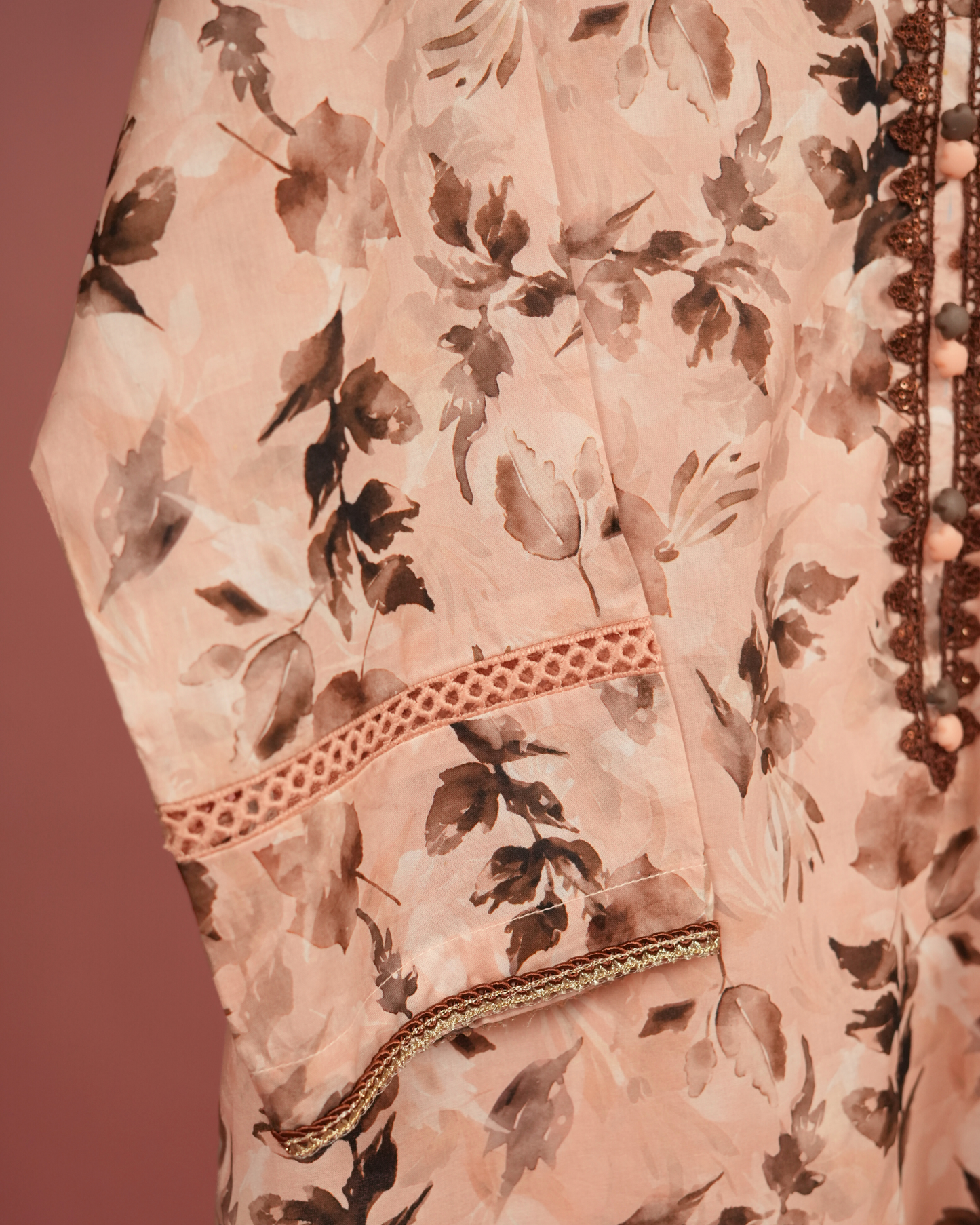 Bougainvillea 02 – Peach Neutral Floral Lawn Set