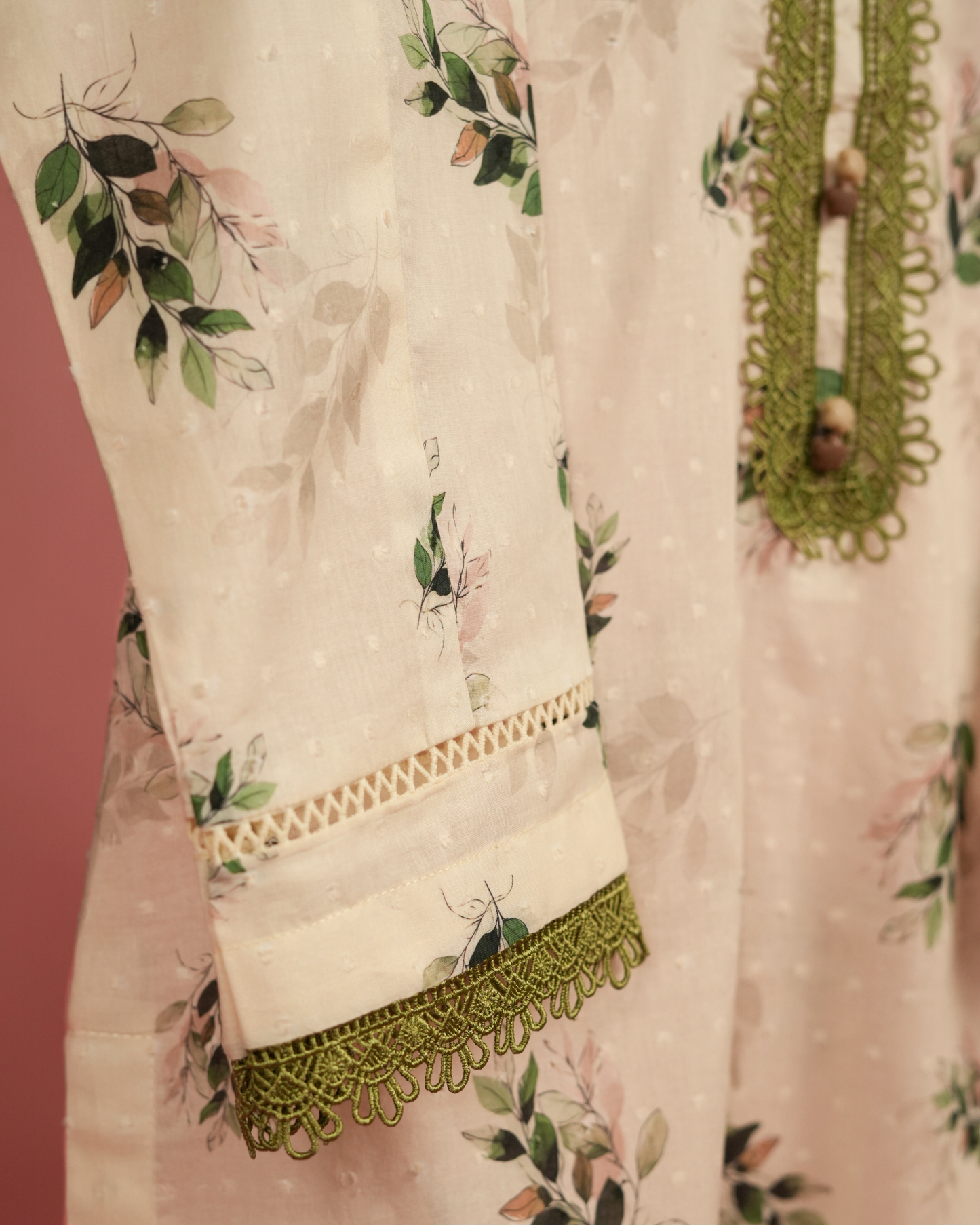 Anemones – White Lawn Co-ord with Green Motifs